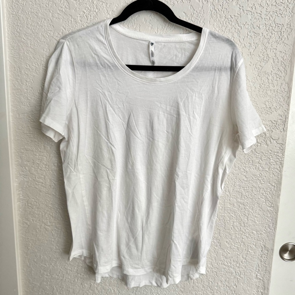 Kuhl White Exercise Tee Athletic Athleisure Top Running Walking Skiing Hiking L